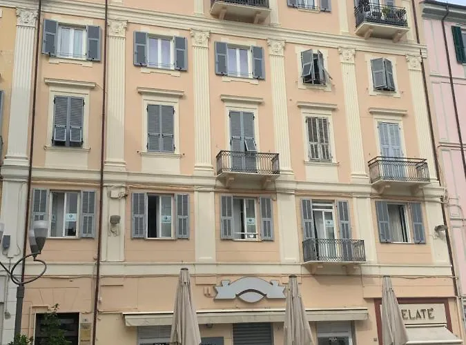 Апартаменты - A Due Passi